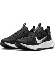 Nike Buty "Juniper Trail 2" w kolorze czarnym do biegania rozmiar: 45. Czarne buty do biegania Nike, bez wzorów, do biegania. Za 349.44 zł.