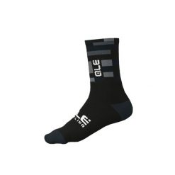 Skarpetki rowerowe Alé Cycling Match Q-Skin. Czarne skarpety ALÉ CYCLING, bez wzorów. W wyprzedaży za 52.99 zł.