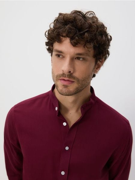 Koszula super slim z bawełny egipskiej - bordowy. Czerwone koszule Reserved, l, bez wzorów, z bawełny, bez kołnierzyka, bez ramiączek. Za 129.99 zł.