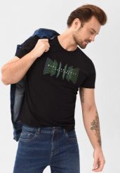 T-shirt z nadrukiem T-FLUX. Czarne t-shirty Volcano, m, bez wzorów, z bawełny, bez kołnierzyka, bez ramiączek. Za 59.99 zł.