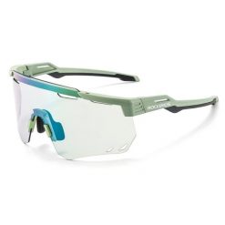 Modne sportowe okulary przeciwsłoneczne fotochromowe i wiatroszczelne. Zielone okulary przeciwsłoneczne ROCKBROS. Za 143.60 zł.