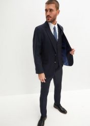 Garnitur z kamizelką i krawatem (4 części), Slim Fit. Niebieskie garnitury bonprix, m, bez wzorów. Za 669.99 zł.