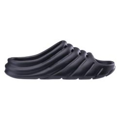 Klapki Martes Essentials Gras 92800598418 czarne. Czarne klapki . Za 80.59 zł.