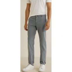 Mango Man - Spodnie Barna3. Spodnie materiałowe Mango Man. Za 199.90 zł.
