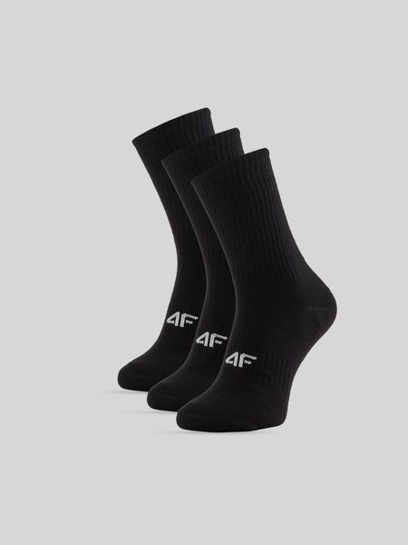 4F Skarpetki długie (3-pack) męskie - czarne 43-46. Czarne skarpety 4F, bez wzorów, z bawełny. Za 59.99 zł.