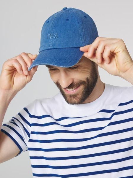 Czapka z daszkiem TBS Citycap. Niebieskie czapki z daszkiem Tbs, bez wzorów, z bawełny. Za 186.00 zł.