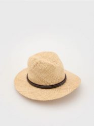 Pleciony kapelusz panama - beżowy. Brązowe kapelusze Reserved, bez wzorów. W wyprzedaży za 59.99 zł.