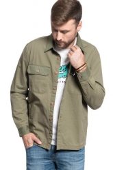 MĘSKA KOSZULA MATERIAŁOWA LEE 2PKT OVERSHIRT RELXED FIT UTILITY GREEN L67MDONG 112116901. Zielone koszule Lee, l, bez wzorów, z materiału, bez kołnierzyka, bez ramiączek. Za 179.99 zł.