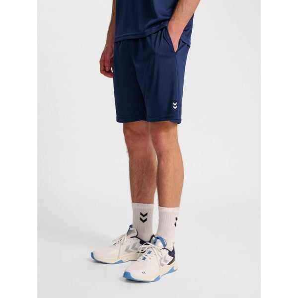Szorty Hummel Pulse. Niebieskie szorty Hummel, bez wzorów, sportowe. Za 147.00 zł.