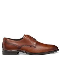 Półbuty Geox. Brązowe eleganckie półbuty Geox, bez wzorów, bez obcasa, bez zapięcia. Za 549.99 zł.