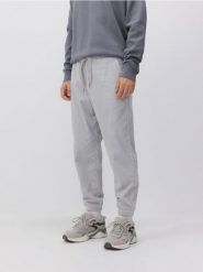 Sztruksowe spodnie jogger - jasnoszary. Szare joggery i bojówki Reserved, l, bez wzorów, z bawełny. W wyprzedaży za 79.99 zł.