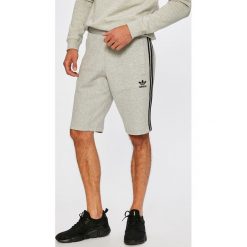 Adidas Originals - Szorty. Krótkie spodenki sportowe marki WED'ZE. W wyprzedaży za 219.90 zł.