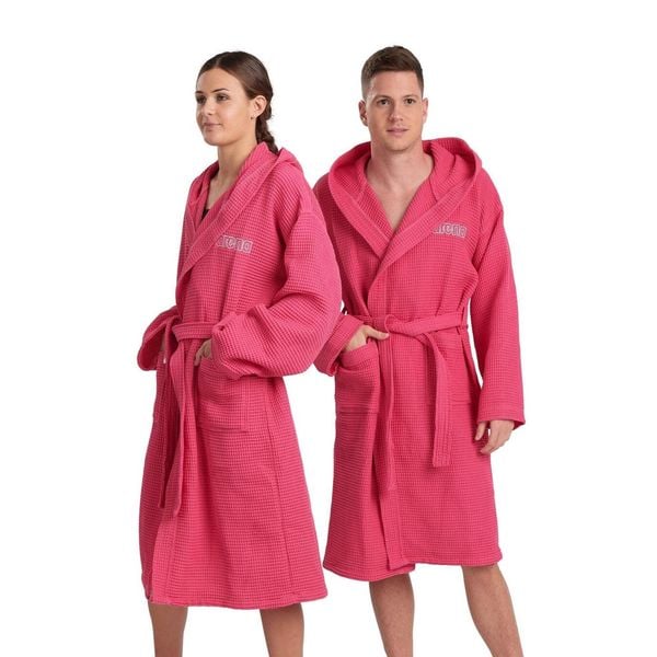 Szlafrok kąpielowy na basen po treningu unisex Arena Hooded Robe. Czerwone szlafroki Arena, bez wzorów, bez ramiączek, bez kaptura. Za 201.98 zł.