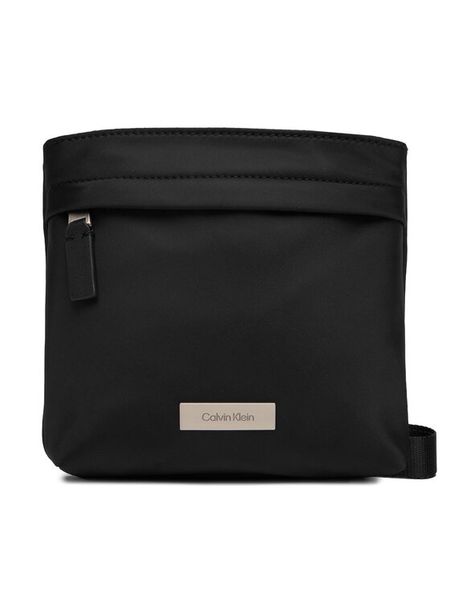 Calvin Klein Saszetka Sleek Slim Flatpack LV04D3234G Czarny. Czarne saszetki i nerki CALVIN KLEIN, bez wzorów, z materiału, bez dodatków. Za 329.99 zł.