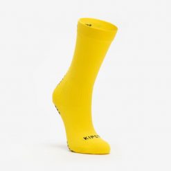 Skarpety do piłki nożnej krótkie Kipsta Viralto II MiD antypoślizgowe. Czerwone skarpety KIPSTA, bez wzorów, z dzianiny. Za 39.99 zł.