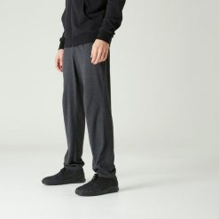 Spodnie dresowe męskie Domyos Gym & Pilates 100. Szare spodnie materiałowe DOMYOS, na co dzień, m, bez wzorów, z bawełny, klasyczne. Za 49.99 zł.