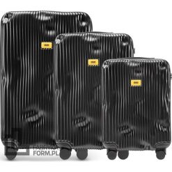 Walizki Stripe w zestawie 3 el. Super Black. Czarne walizki Crash Baggage, bez wzorów, z materiału. Za 3,175.00 zł.