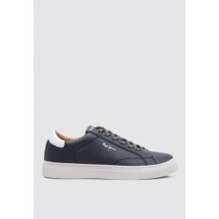 Buty męskie Pepe Jeans Joe Basic. Niebieskie buty sportowe casual Pepe Jeans, bez wzorów, z jeansu, bez zapięcia. W wyprzedaży za 258.60 zł.