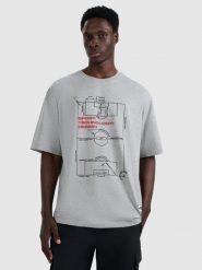 4F T-shirt oversize z nadrukiem męski - szary L. Szare t-shirty 4F, l, bez wzorów, bez kołnierzyka, bez ramiączek. Za 79.99 zł.