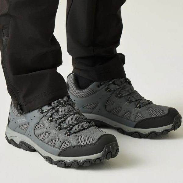 Męskie Buty Do Chodzenia Edgepoint IV Low. Szare buty turystyczne Regatta, bez wzorów, z materiału, bez zapięcia, trekkingowe. Za 283.99 zł.