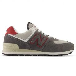 New Balance U574QGY Sneakersy męskie. Szare buty sportowe casual New Balance, bez wzorów, z gumy, bez zapięcia. W wyprzedaży za 424.15 zł.