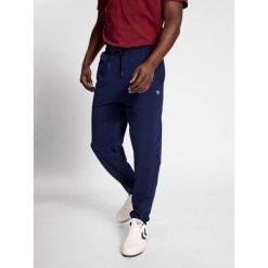 Spodnie do biegania Hummel Ic Terry. Niebieskie buty do biegania Hummel, bez wzorów, z dresówki, bez zapięcia, do biegania. W wyprzedaży za 193.50 zł.