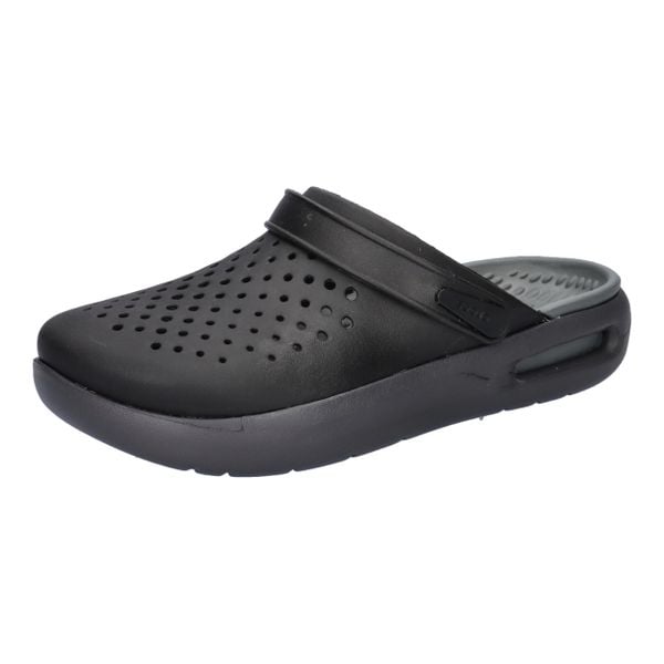 Buty do chodzenia męskie Crocs Inmotion Clog. Czarne buty trekkingowe Crocs, bez wzorów, z gumy, bez zapięcia. Za 385.00 zł.