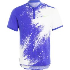 Nike Performance NIKECOURT BREATHE ADVANTAGE TOPSPIN Koszulka sportowa paramount blue/ghost green. T-shirty marki Nike Performance. W wyprzedaży za 174.30 zł.