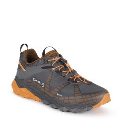 Buty trekkingowe męskie Aku Flyrock Gtx. Brązowe trekkingi Aku, bez wzorów, z materiału, bez zapięcia. Za 839.00 zł.