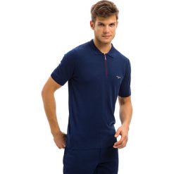 Koszulka polo w kolorze granatowym. Koszulki polo marki Galvanni. W wyprzedaży za 249.95 zł.