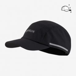 Czapka z daszkiem do biegania Kiprun 5 paneli hydrofobowa. Czarne czapki z daszkiem KIPRUN, bez wzorów, z materiału. Za 54.99 zł.