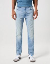 MĘSKIE SPODNIE WRANGLER LARSTON PALAMINO 112350842 W18S017958. Jeansy Wrangler, l. Za 229.99 zł.