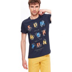 T-SHIRT MĘSKI Z NADRUKIEM. Bluzki z długim rękawem marki TOP SECRET. W wyprzedaży za 9.99 zł.