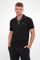 Polo męskie z logo EMPORIO ARMANI. Koszulki polo sportowe Emporio Armani, m, bez wzorów, bez kołnierzyka, bez ramiączek. Za 769.00 zł.