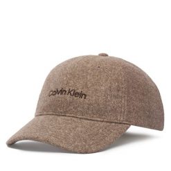 Czapka z daszkiem Calvin Klein. Brązowe czapki z daszkiem CALVIN KLEIN, bez wzorów. Za 209.99 zł.