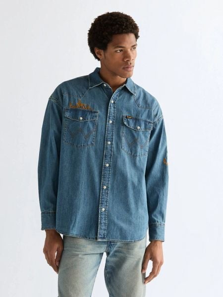 MESKA KOSZULA WRANGLER WESTERN SHIRT TRAIL BLAZER 112377967. Koszule Wrangler, xl, bez wzorów, z jeansu, bez kołnierzyka, bez ramiączek. Za 139.99 zł.