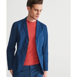 Marynarka comfort fit - Granatowy. Garnitury marki Reserved. W wyprzedaży za 139.99 zł.