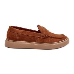 Zamszowe Męskie Półbuty Loafersy Zazoo 1574 Brązowe. Brązowe eleganckie półbuty bez wzorów, ze skóry, bez obcasa, bez zapięcia. Za 461.16 zł.