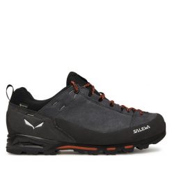 Trekkingi Salewa. Szare buty trekkingowe Salewa, bez wzorów, bez zapięcia. Za 799.99 zł.