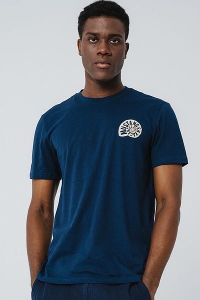 Męski T-Shirt Mustang Style Austin Dress Blues 1016489 5334. T-shirty Mustang, m, bez wzorów, bez kołnierzyka, bez ramiączek. Za 69.99 zł.