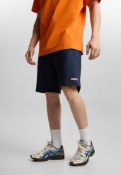 Spodenki dresowe męskie Infinity. Niebieskie krótkie spodenki sportowe Prosto., l, z aplikacjami, z bawełny. Za 214.99 zł.