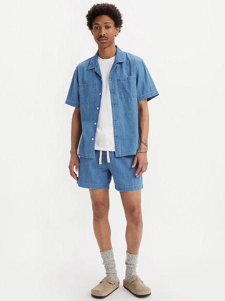 Levi's Szorty w kolorze niebieskim rozmiar: M. Niebieskie szorty Levi's®, m, bez wzorów, z bawełny. Za 100.52 zł.