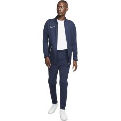 Dres sportowy męski Nike Drifit Academy 21. Niebieskie komplety dresowe Nike, m, bez wzorów, z dresówki, bez ramiączek. Za 416.00 zł.