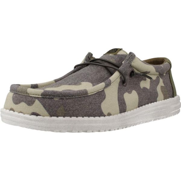 Buty HEY DUDE WALLY WASHED CAMO Zielony. Zielone buty turystyczne Hey dude, bez wzorów, z tkaniny, bez zapięcia, trekkingowe. Za 357.10 zł.