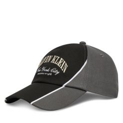 Czapka z daszkiem Calvin Klein. Czarne czapki z daszkiem CALVIN KLEIN, bez wzorów. Za 209.99 zł.