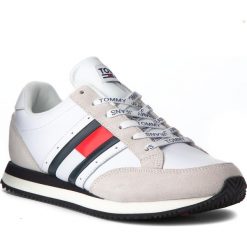 Sneakersy TOMMY JEANS - Rwb Casual Retro Sne EM0EM00123 Rwb 020. Buty sportowe casual marki Tommy Jeans. W wyprzedaży za 279.00 zł.