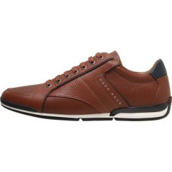 BOSS CASUAL SATURN Sneakersy niskie medium brown. Buty sportowe casual marki BOSS CASUAL. Za 719.00 zł.