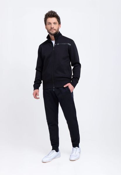 Granatowe joggery N-GON. Joggery i bojówki Volcano, na co dzień, m, bez wzorów, z bawełny, klasyczne. Za 139.99 zł.