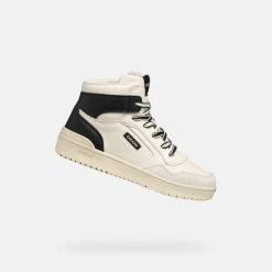 Buty GEOX J56LQA 05422 Biały. Białe buty turystyczne Geox, bez wzorów, z syntetyku, bez zapięcia, trekkingowe. Za 237.99 zł.