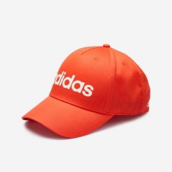 Czapka z daszkiem ADIDAS. Białe czapki z daszkiem Adidas, bez wzorów, z bawełny. W wyprzedaży za 49.99 zł.